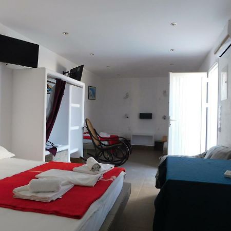Hotel Sea Side Perivolos Esterno foto